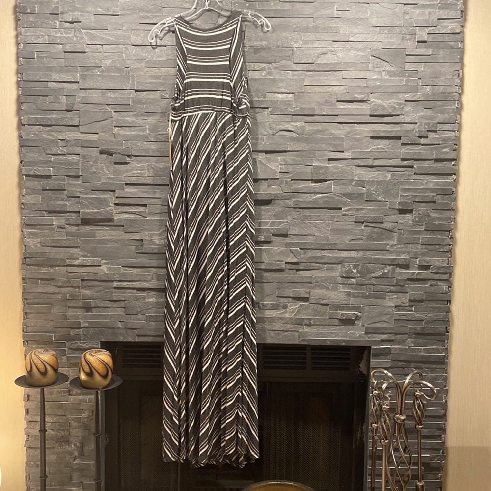 Matty M Dress - Picture 4 of 4